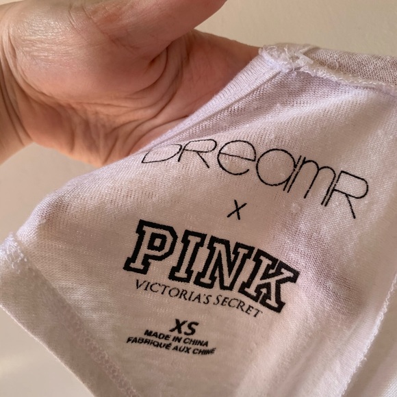 NWT VSPINK OPEN BACK T-SHIRT - Picture 3 of 4